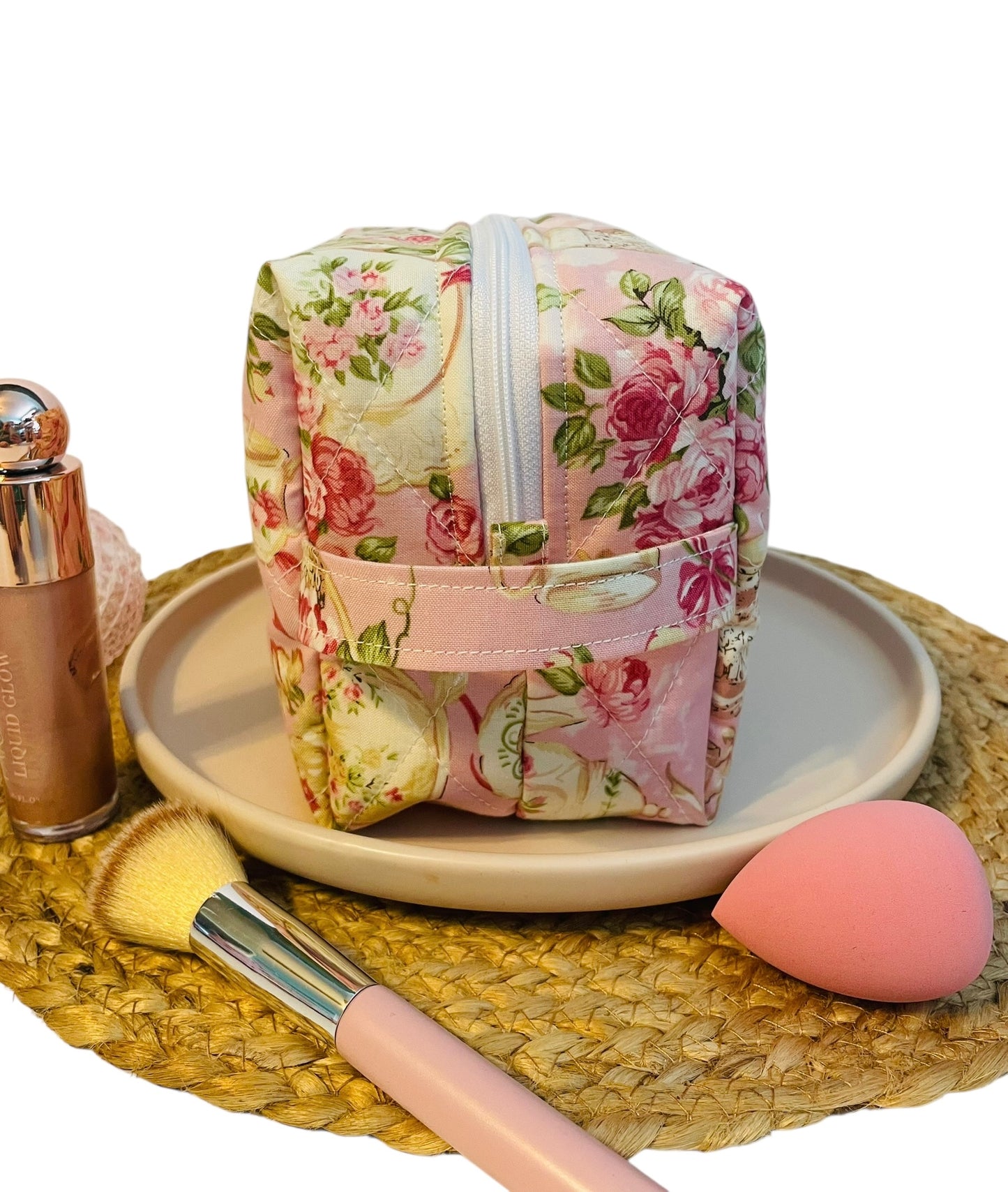 The “Alice” Make-Up, Carry All Bag