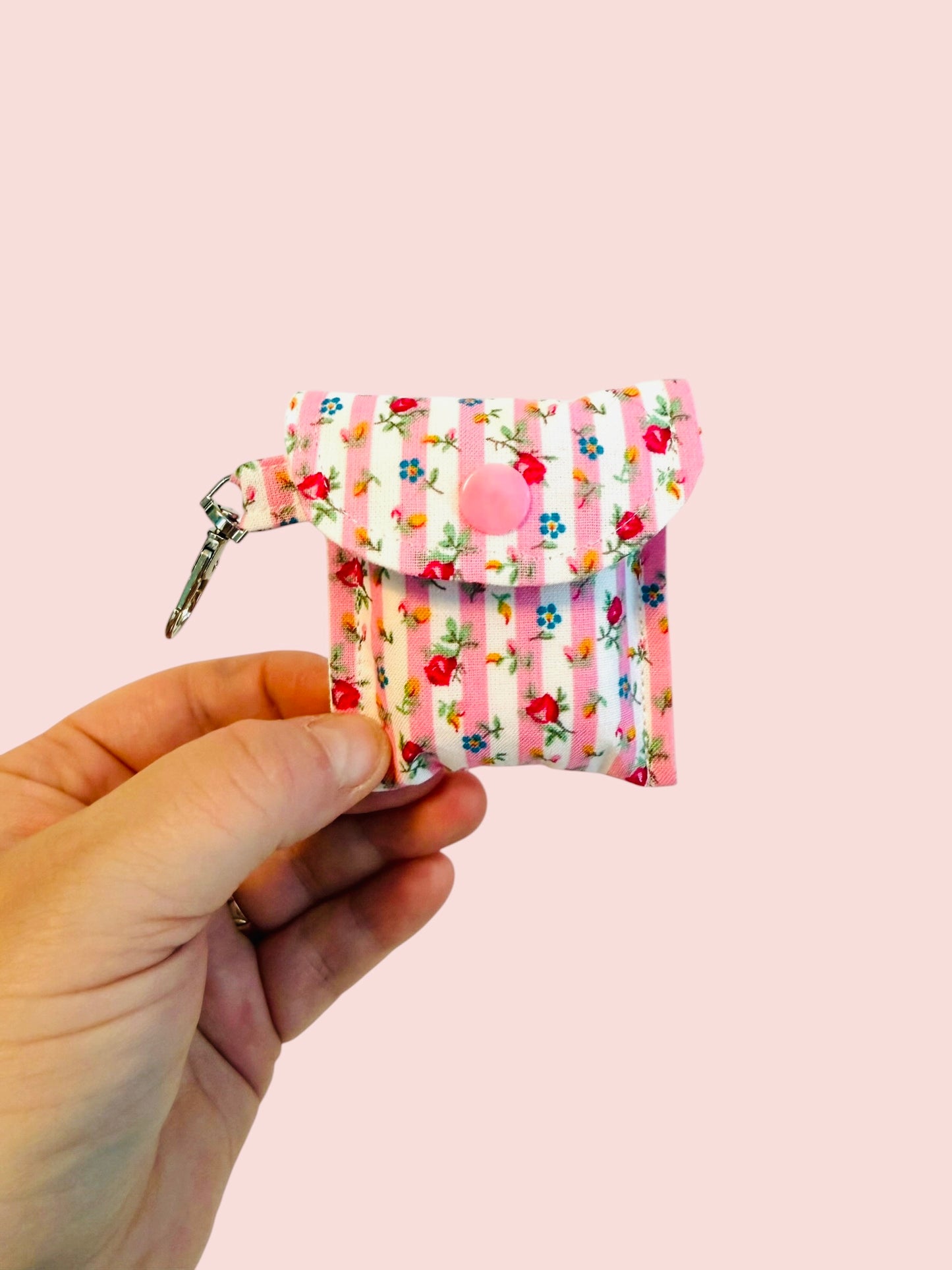 The “Aleah” AirPod Case
