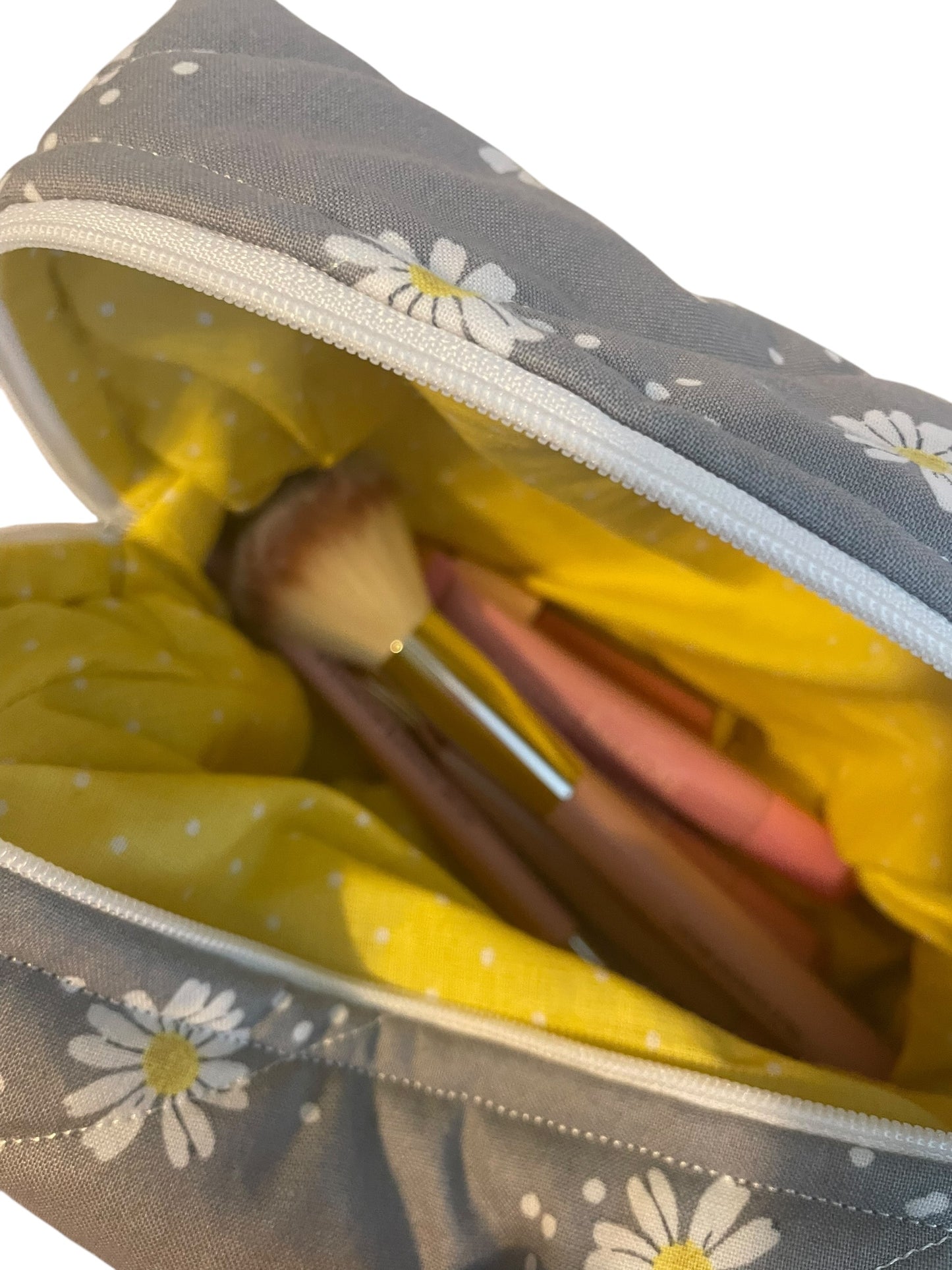 The “Daisy” Make-Up, Carry All Bag