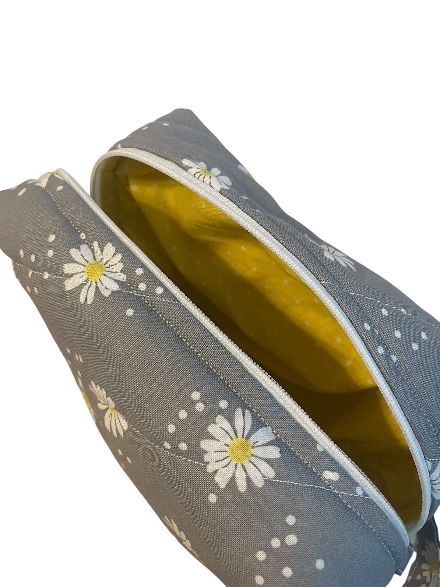 The “Daisy” Make-Up, Carry All Bag