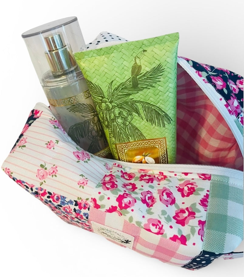 The “Jane” Make-Up, Carry All Bag