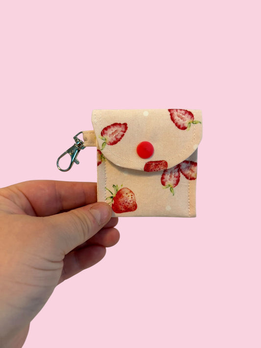The “Straw-Baby” AirPod Case