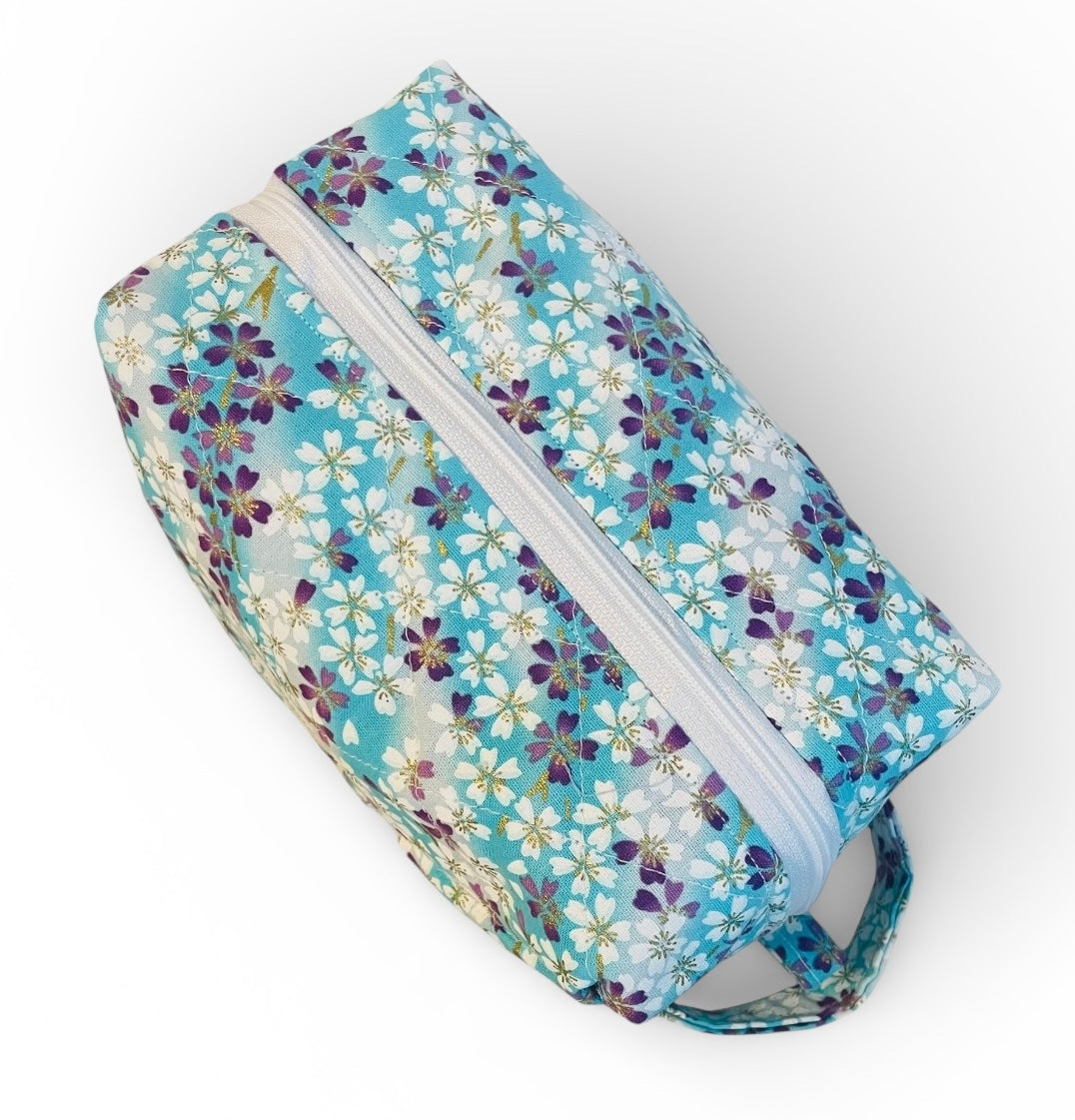 The “Sky” Make-Up, Carry All Bag