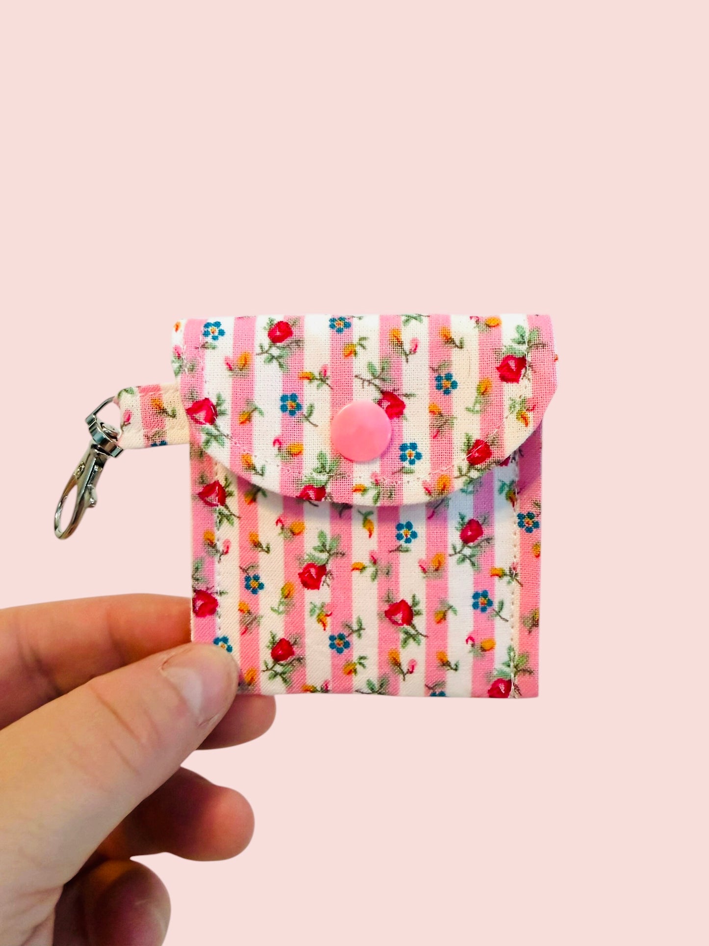 The “Aleah” AirPod Case
