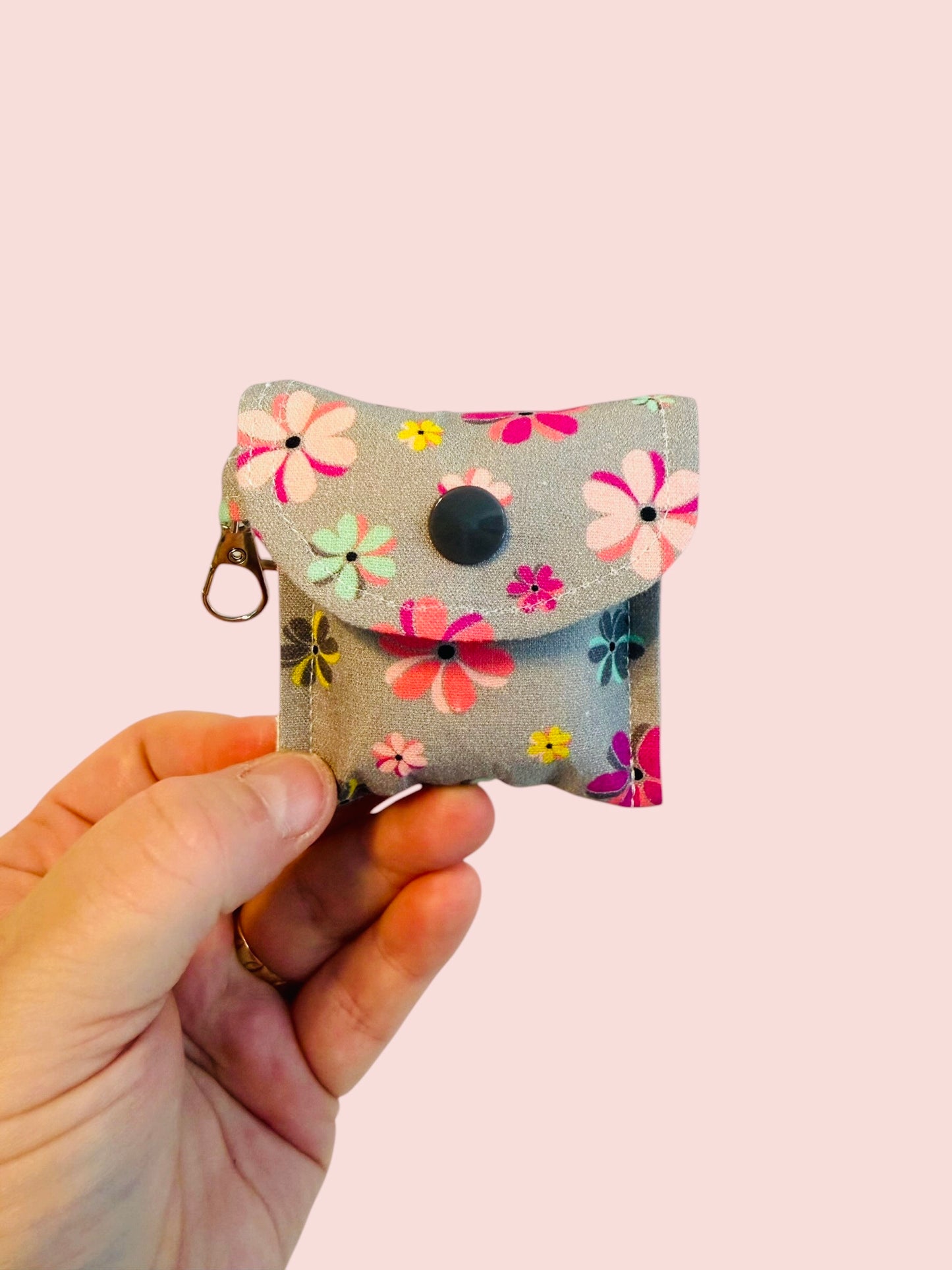 The “Samantha” AirPod Case