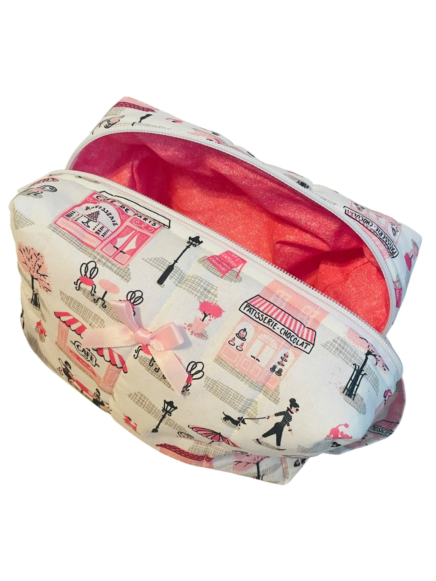 The “Eloise” Make-Up, Carry All Bag