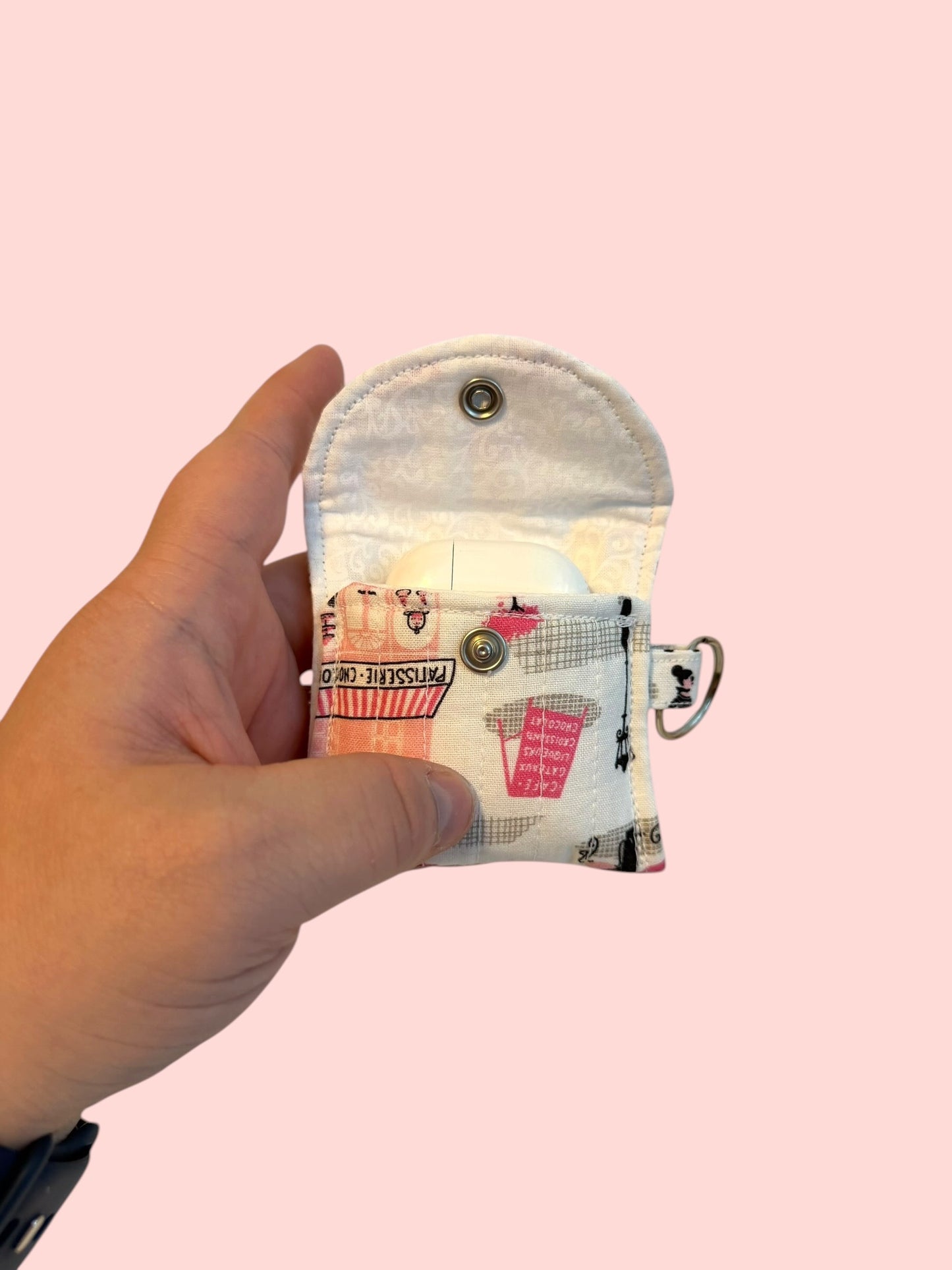 The “Eloise” AirPod Case