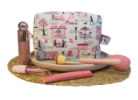 The “Eloise” Make-Up, Carry All Bag