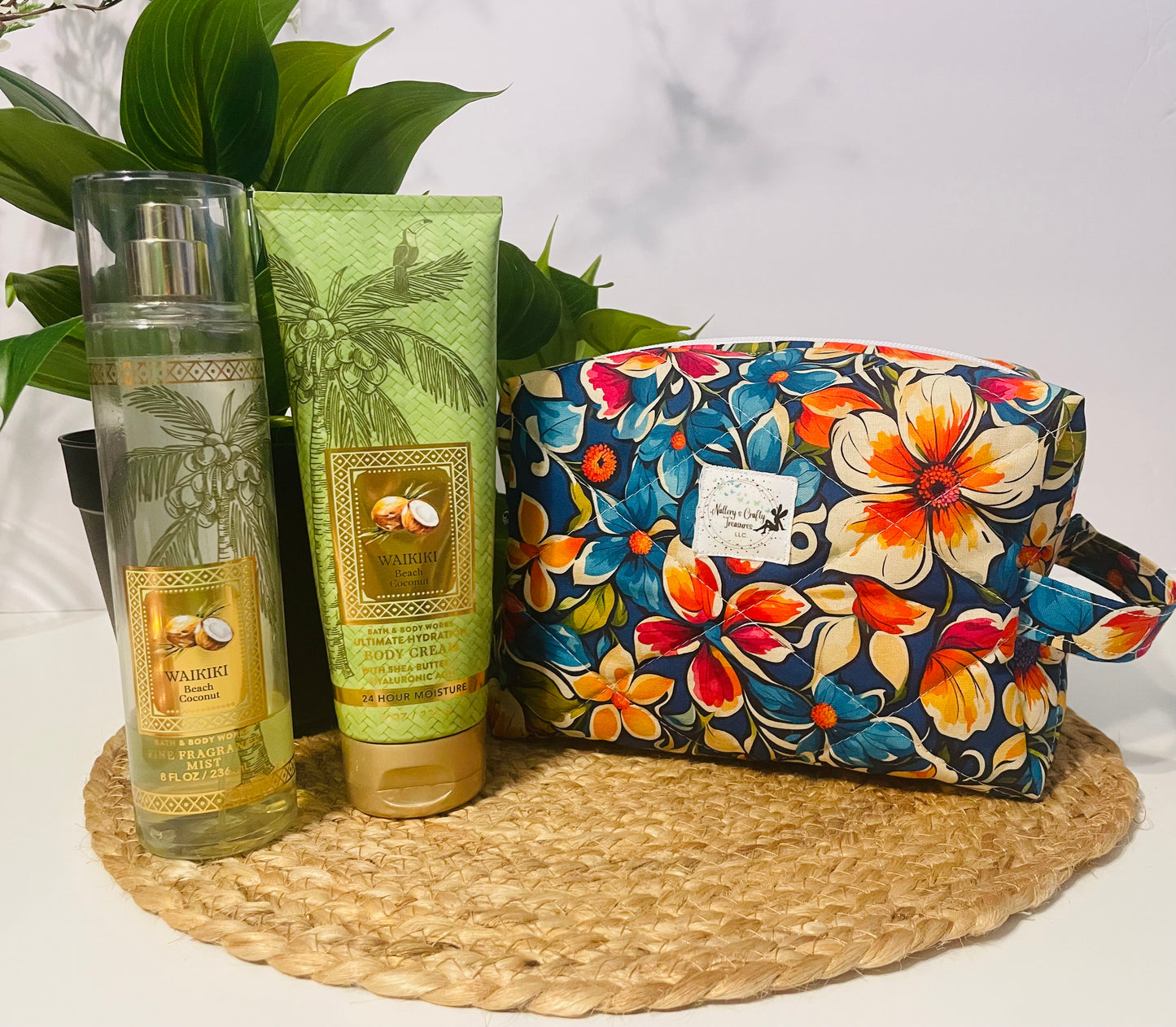 The “Anabelle” Make-Up, Carry All Bag