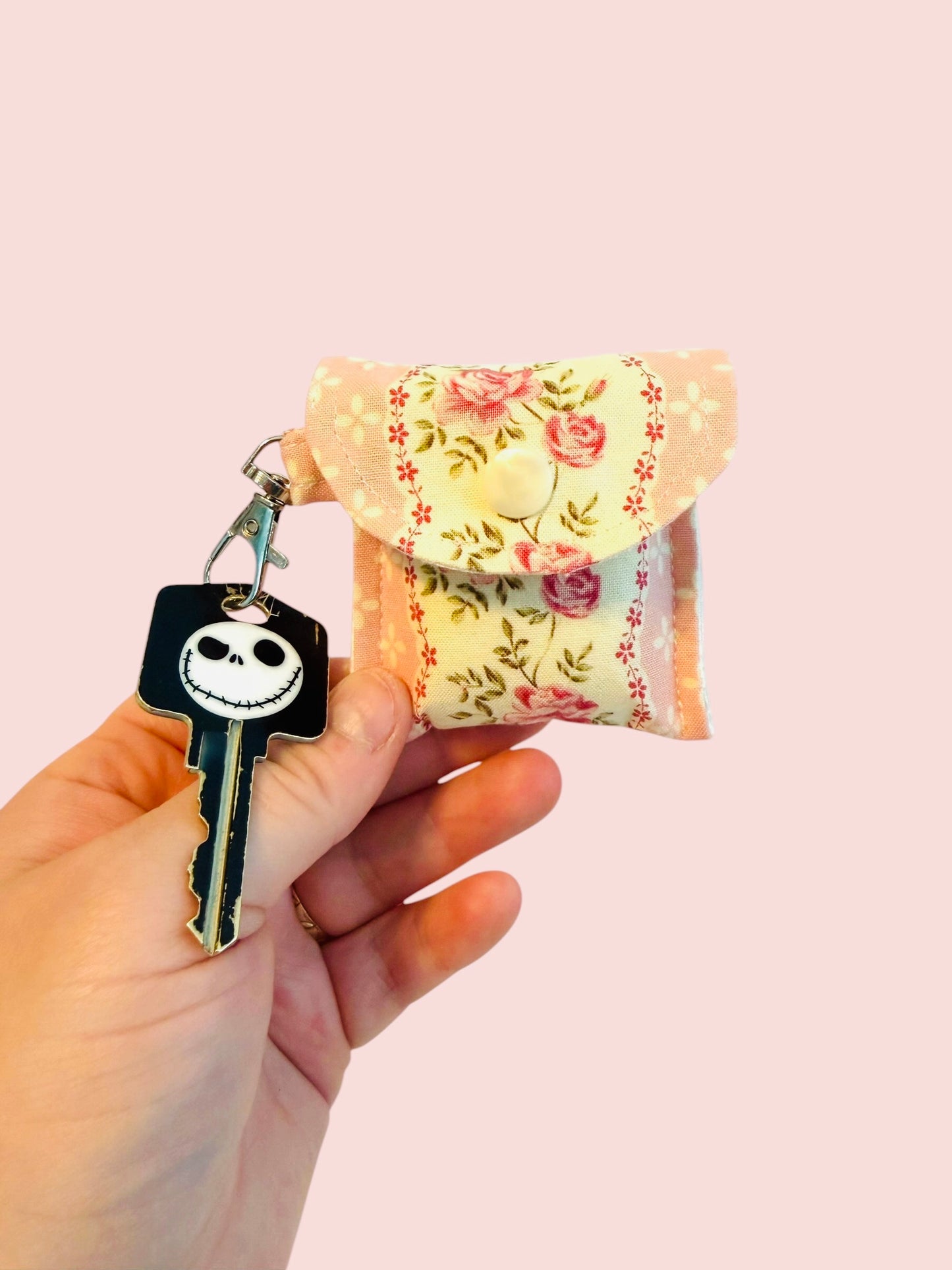 The “Zoey” AirPod Case